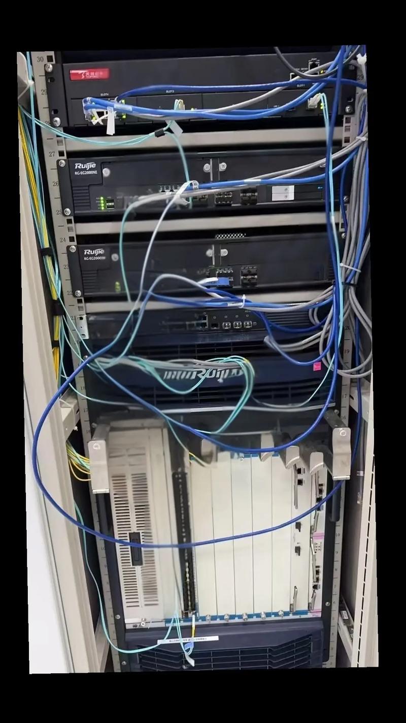 网络工程师 免费交流探讨，共同精进计算机网络工程施工